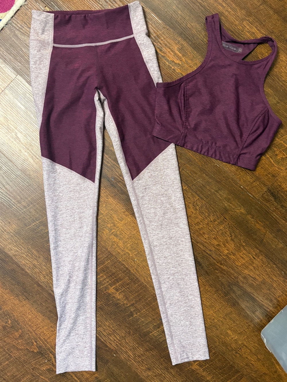 Outdoor Voices Activewear Top & Legging Bundle Size XS EUC Bra + Bottom Set (2)